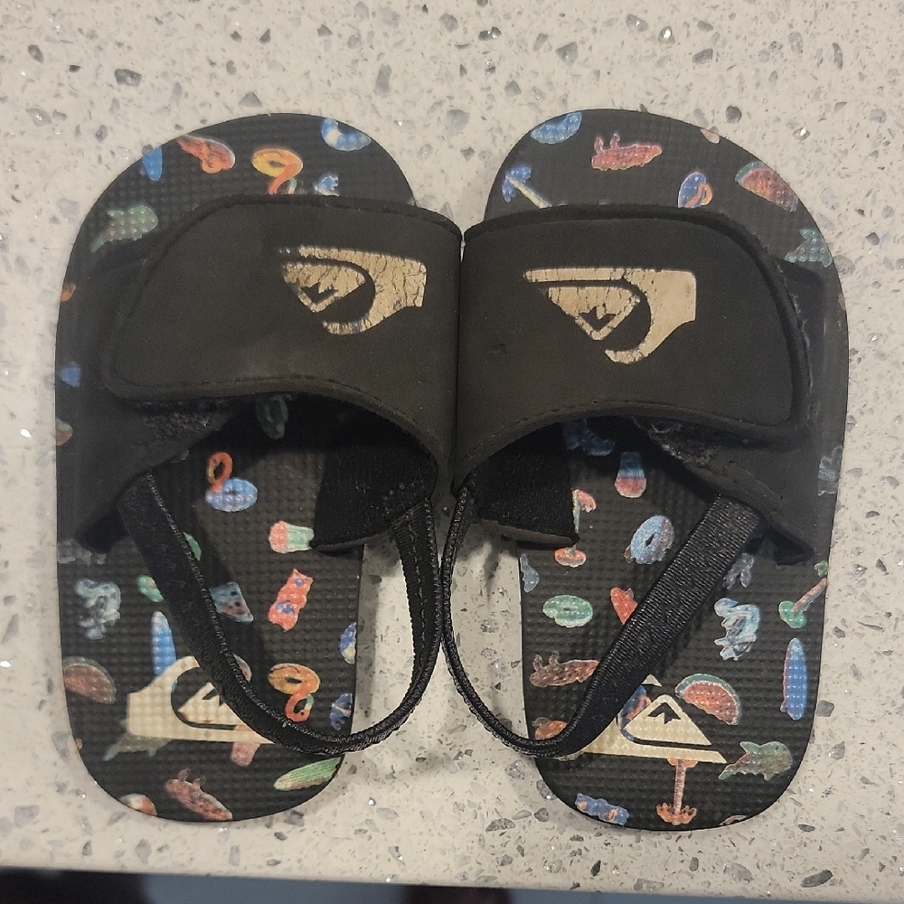 Quiksilver Black Sandals Comfortable Flip Flops